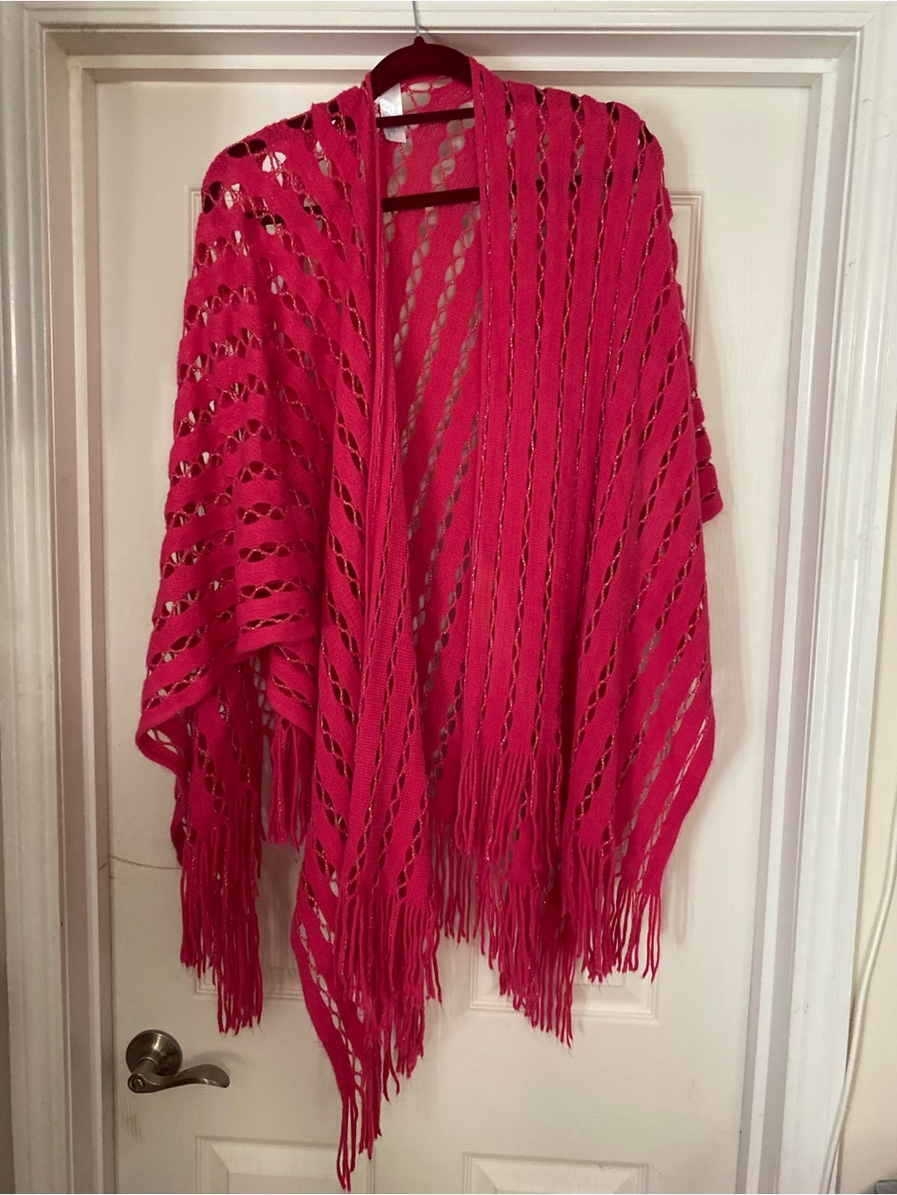 just be Bright Pink Open-Knit Fringe Poncho